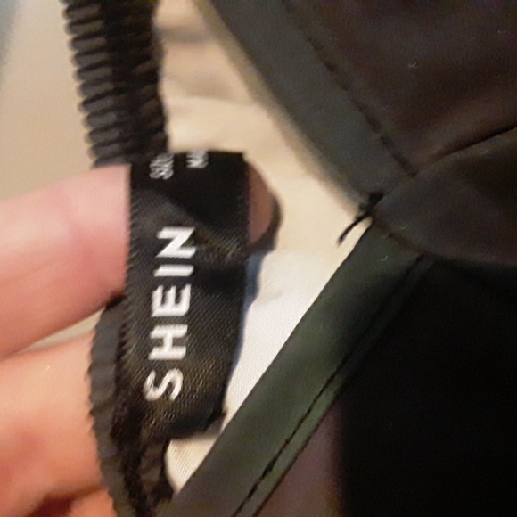 Reflectent Crop Top - Picture 4 of 11